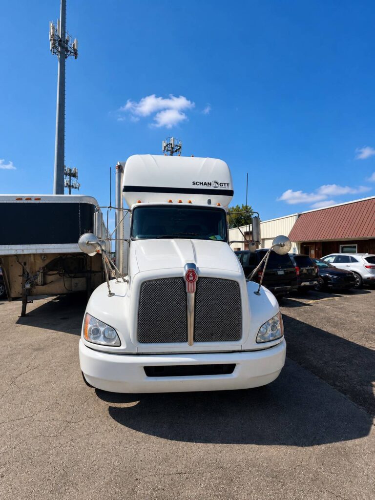Kenworth, Peterbilt